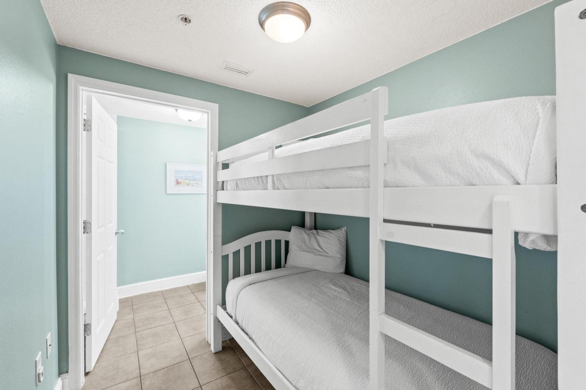 Majestic Beach Towers Resort By Panhandle Getaways Panama City Beach Bilik gambar